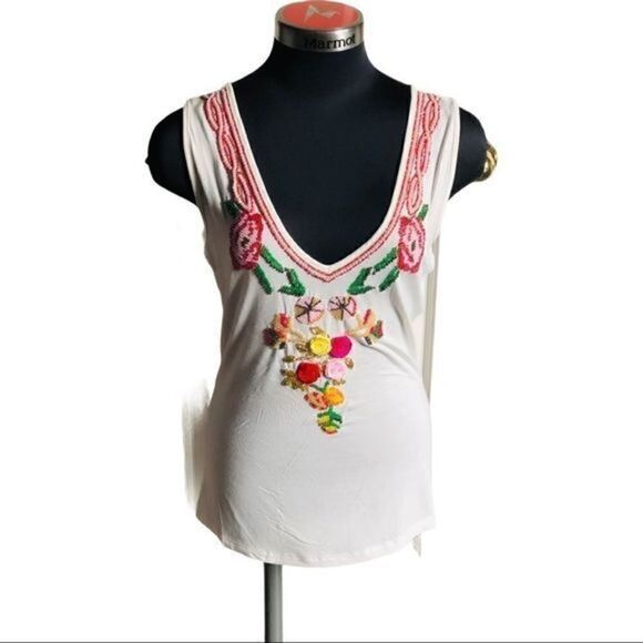 Aziz Rosette Tank Top - Picture 1 of 8